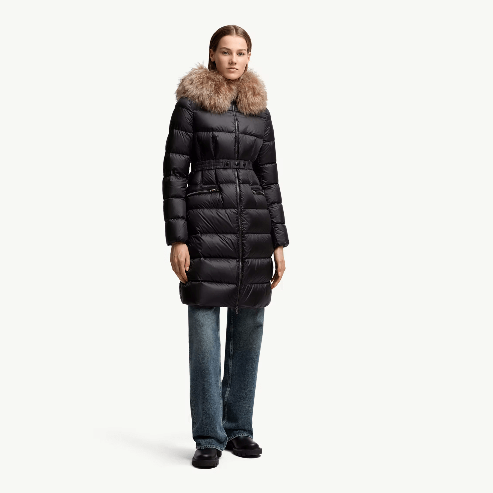 Doudoune Moncler longue à capuche bordée de shearling Boedic